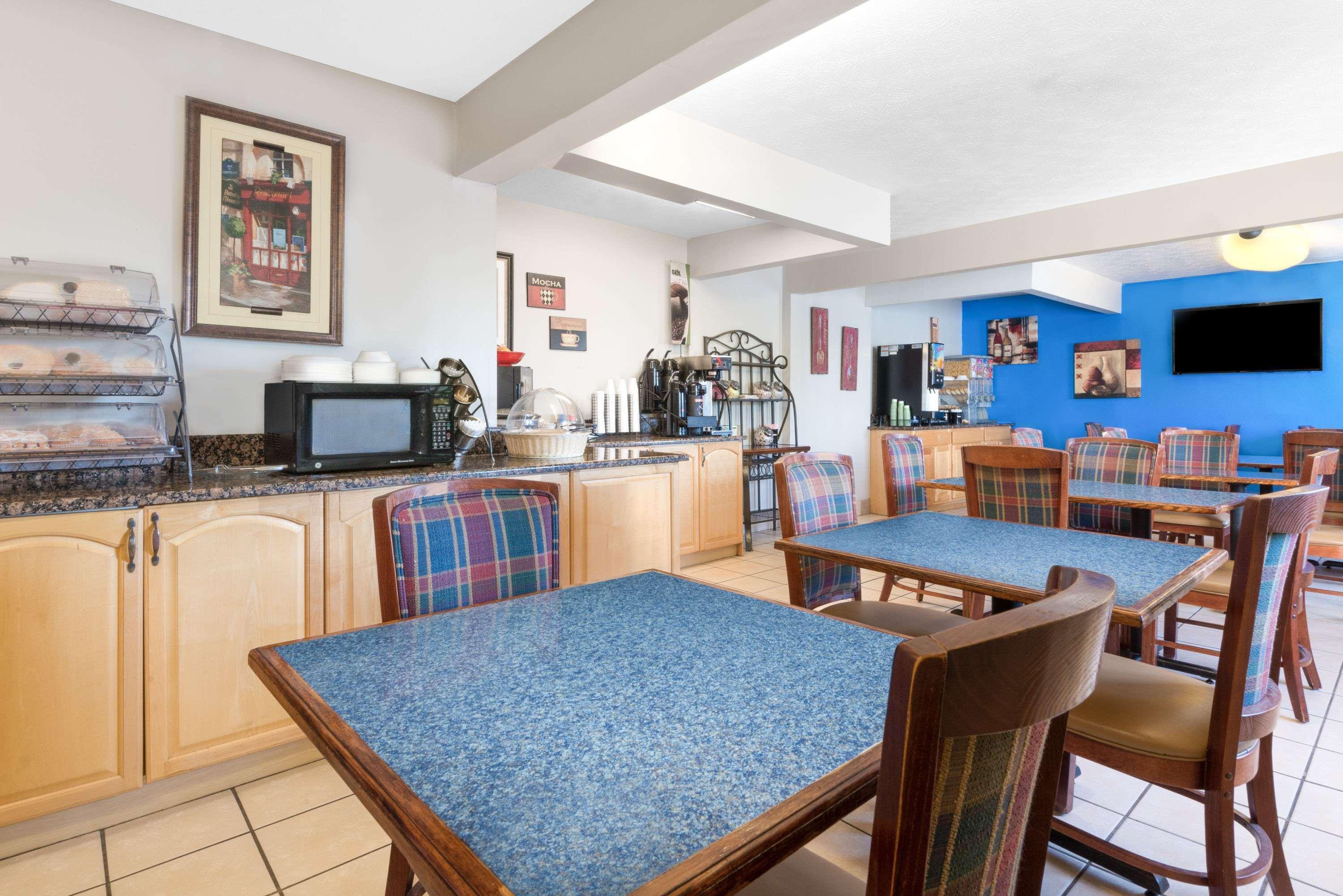 Microtel & By Wyndham London