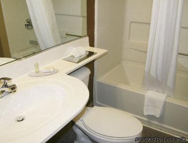 Microtel & By Wyndham London