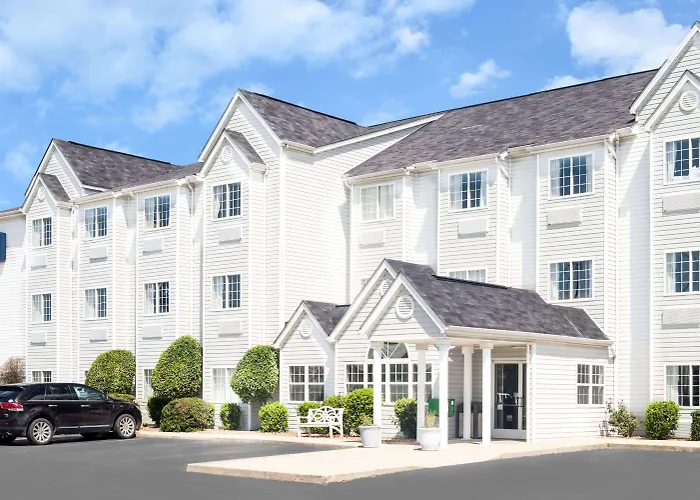 Microtel Inn & Suites By Wyndham London