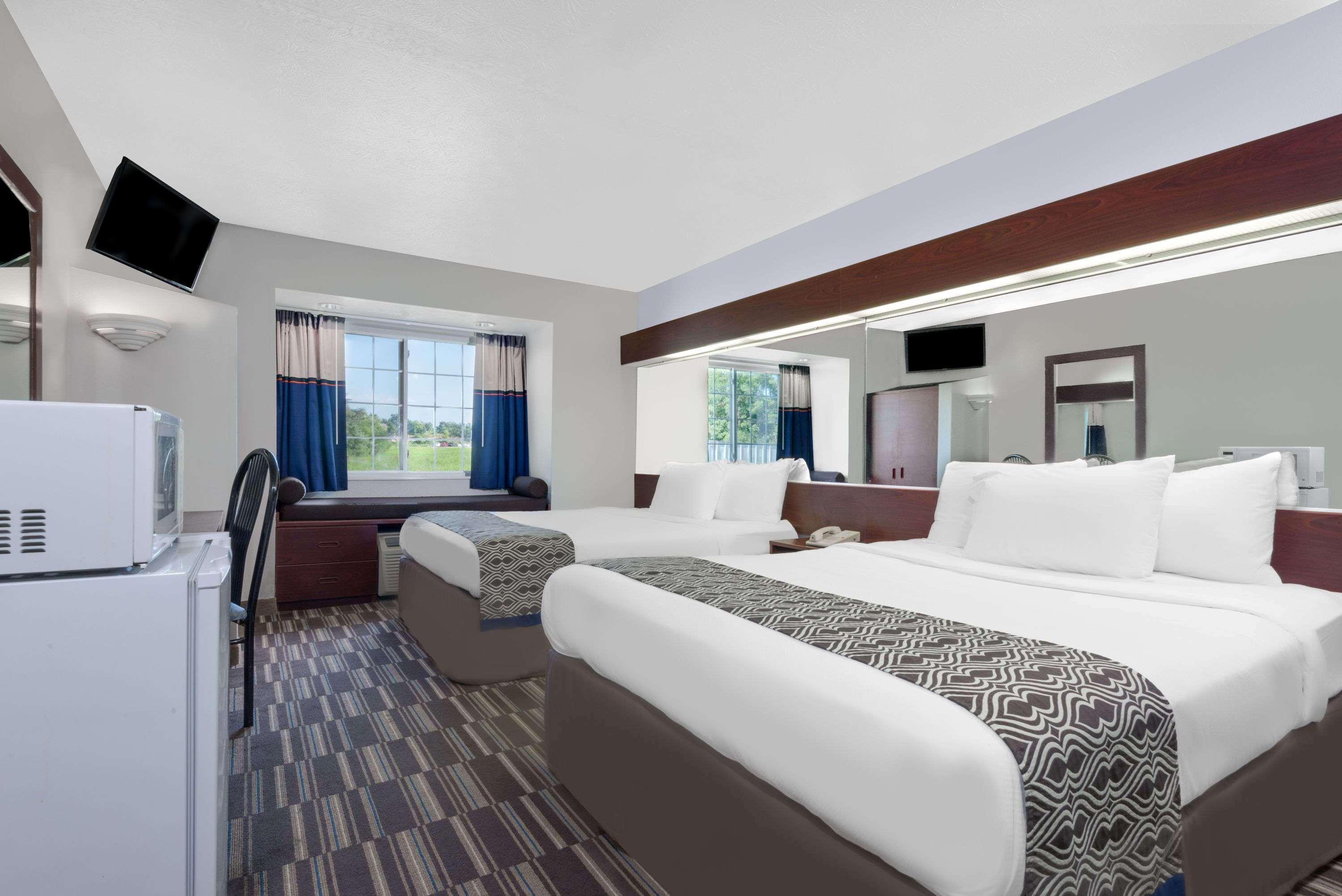 Hotel Microtel & By Wyndham 4*