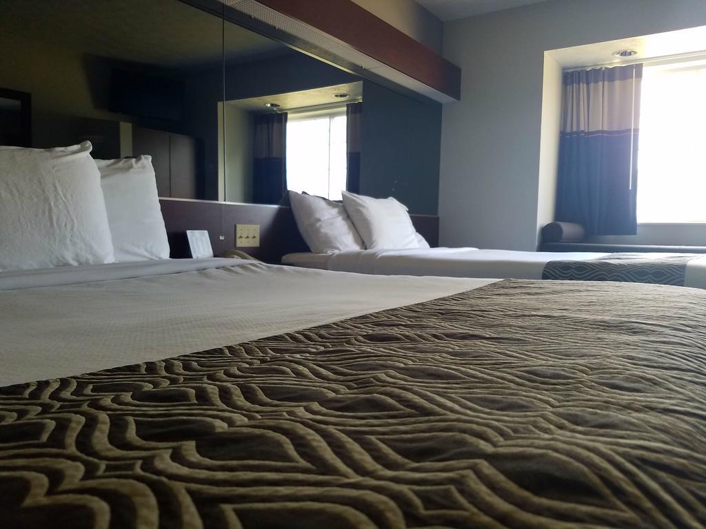 Microtel & By Wyndham London