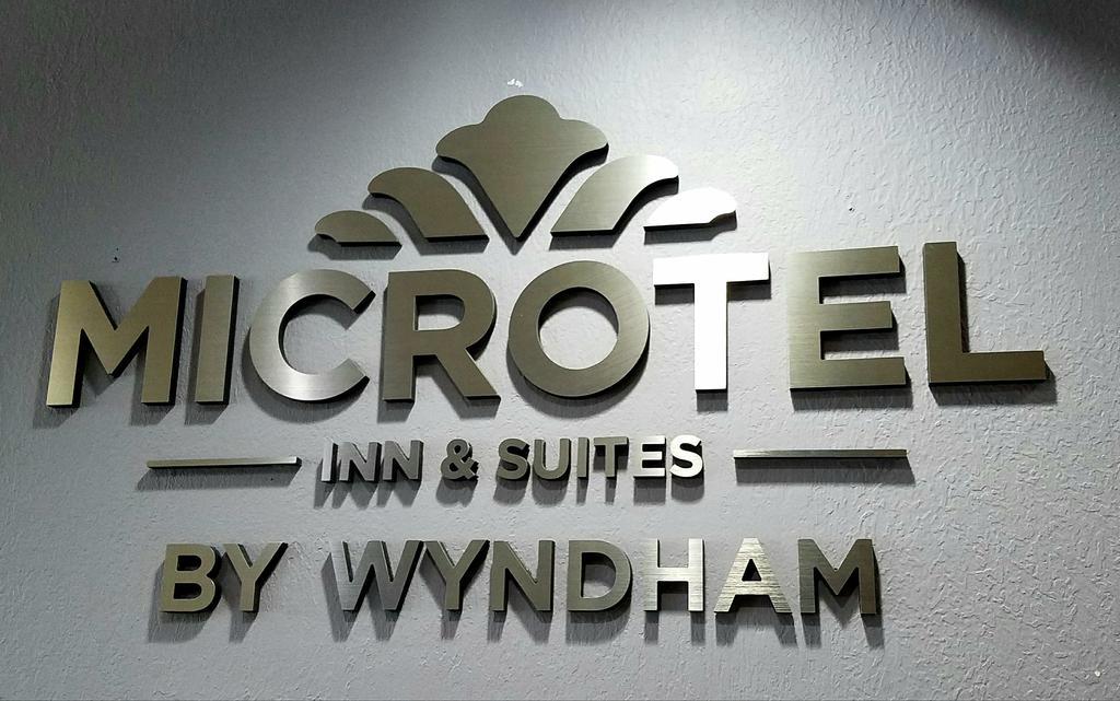 Hotel Microtel & By Wyndham