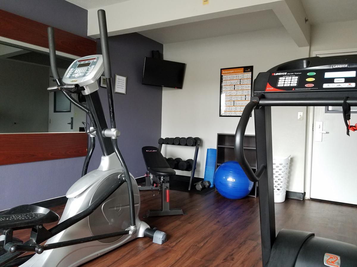 Microtel & By Wyndham Hotel London